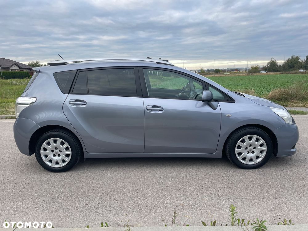 Toyota Verso 2.0 D-4D - 25