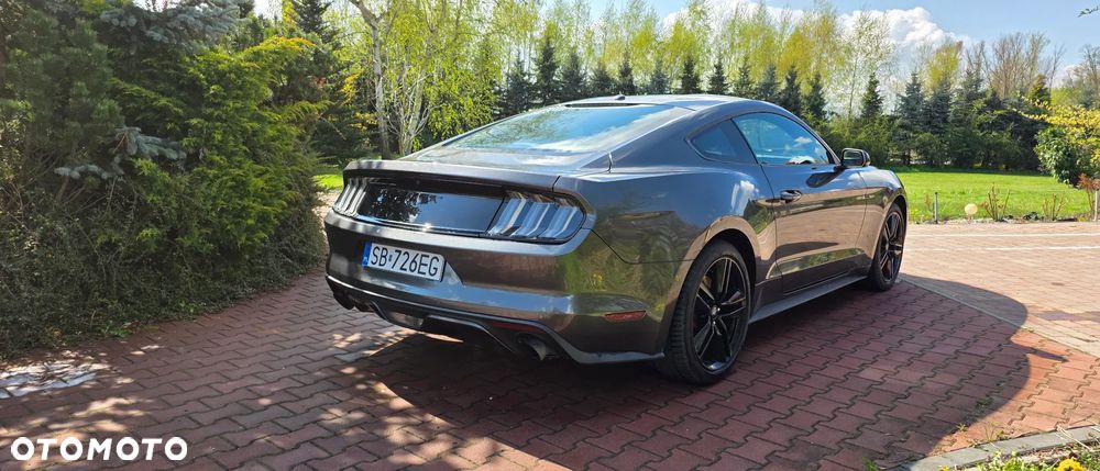 Ford Mustang 2.3 EcoBoost - 25