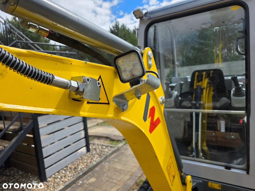Wacker Neuson ET16 2023, stan idealny, niski przebieg 400mtg, szybkozłącze hydrauliczne, 3 x łyżka - 6