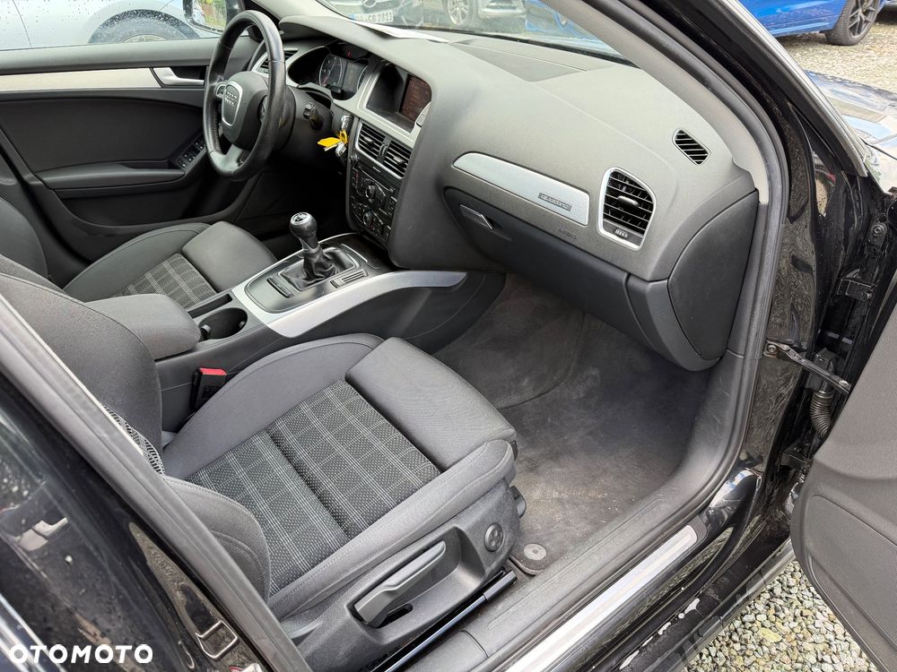 Audi A4 Limousine 2.0 TDI DPF quattro Attraction - 23