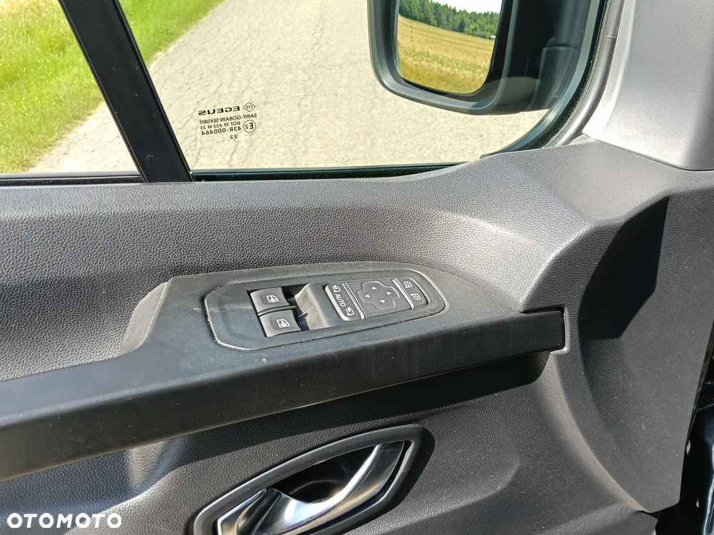 Renault Trafic 2.0 L2H1 HD Extra (bryg.) - 19