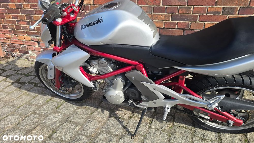 Kawasaki ER - 18