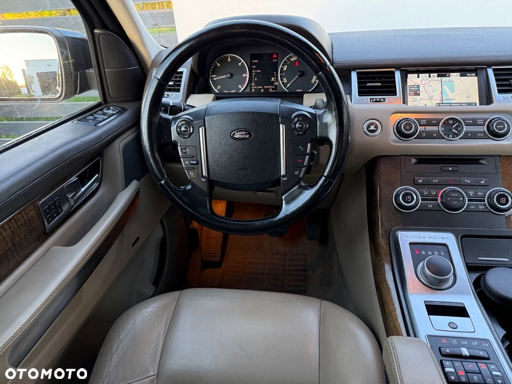 Land Rover Range Rover Sport TDV6 HSE Dynamic - 25