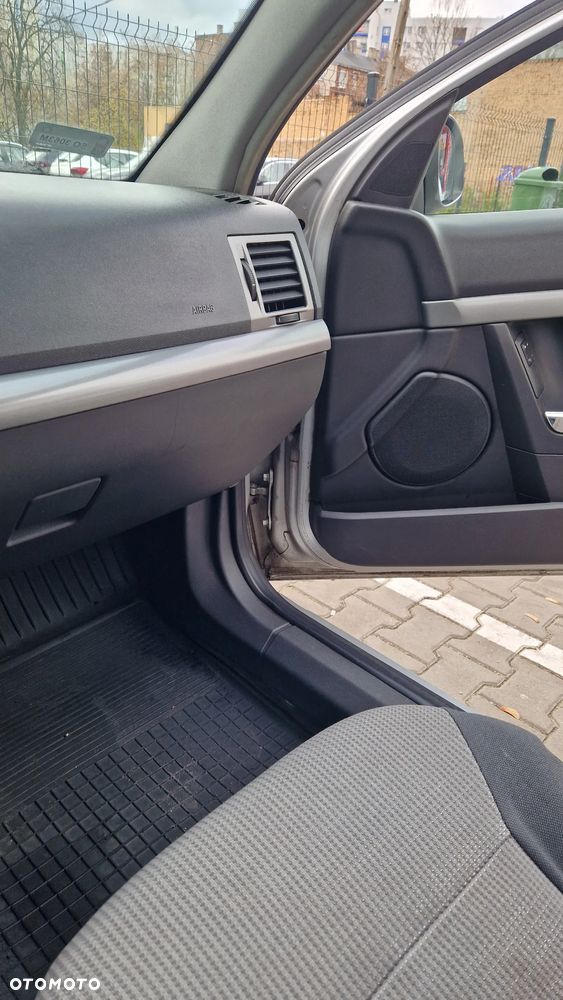 Opel Vectra 1.8 Comfort - 24