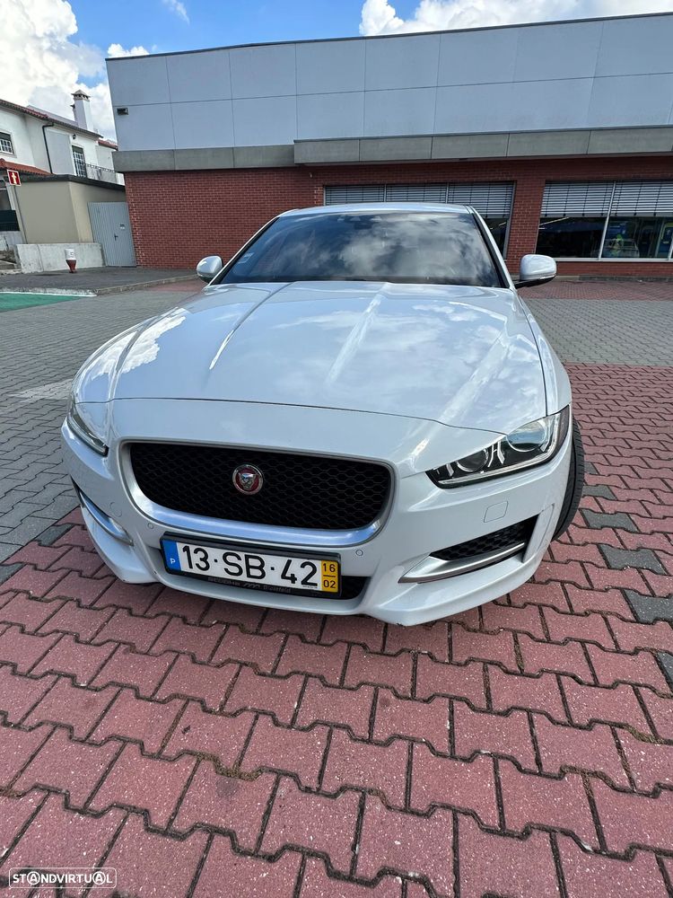 Jaguar XE 2.0 D R-Sport Aut. - 3