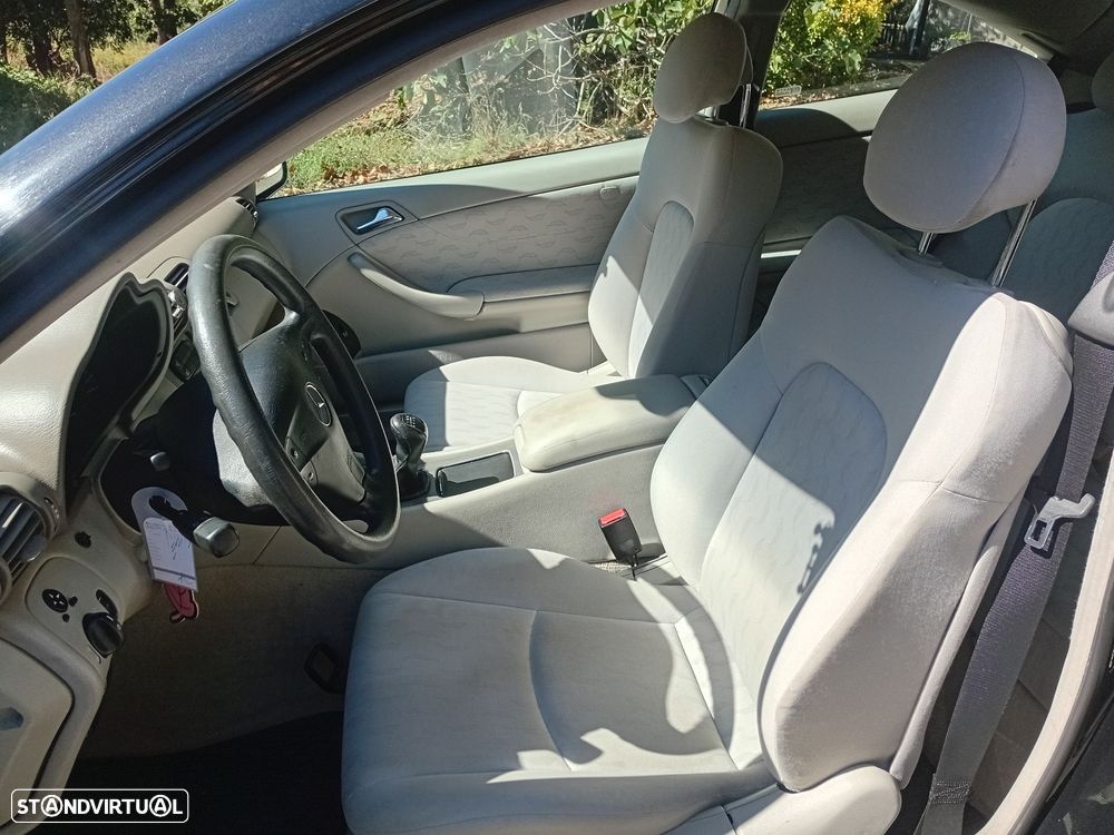 Mercedes-Benz C 220 CDi Sport Coupé Classic - 8