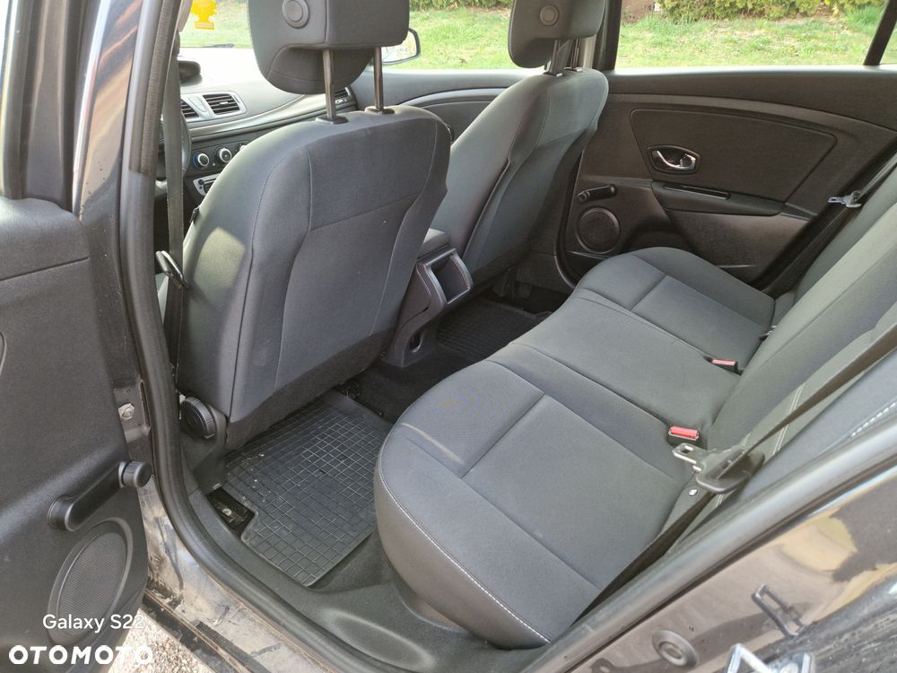 Renault Megane ENERGY dCi 110 Start & Stop LIMITED - 9