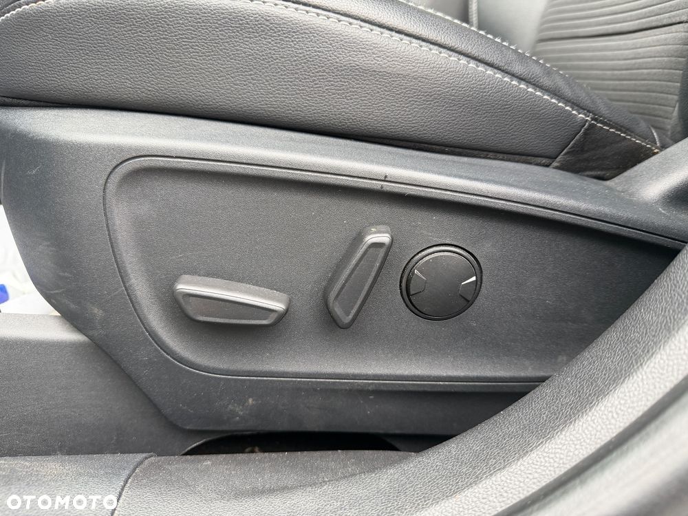 Ford Kuga 1.5 EcoBlue FWD Titanium X - 20