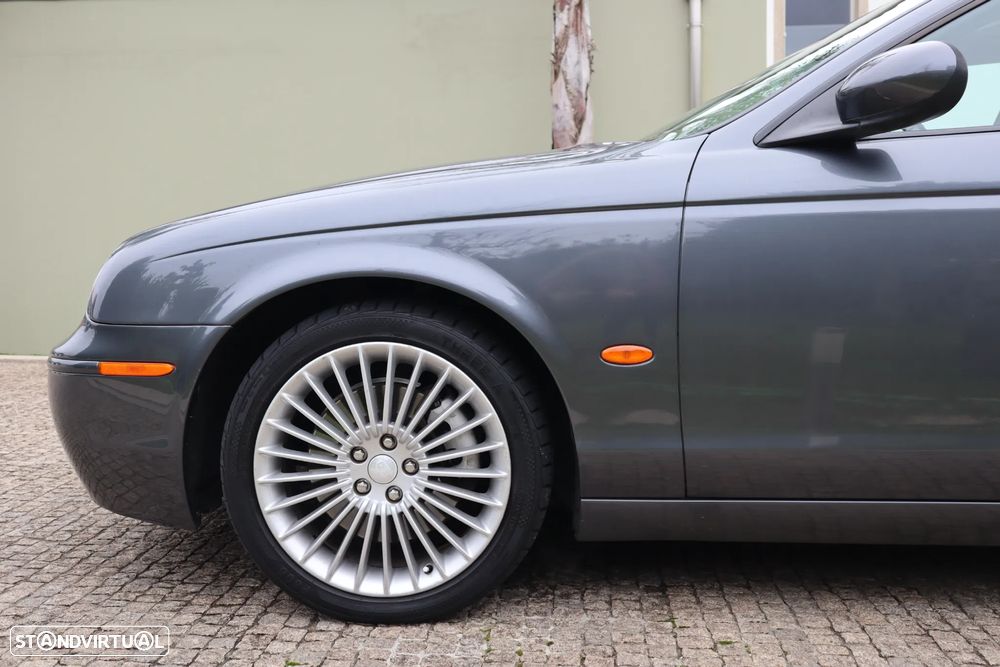 Jaguar S-Type 2.7 Twin Turbo Executive - 9