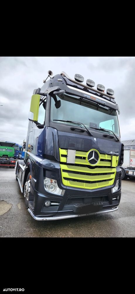 Mercedes-Benz Actros - 2