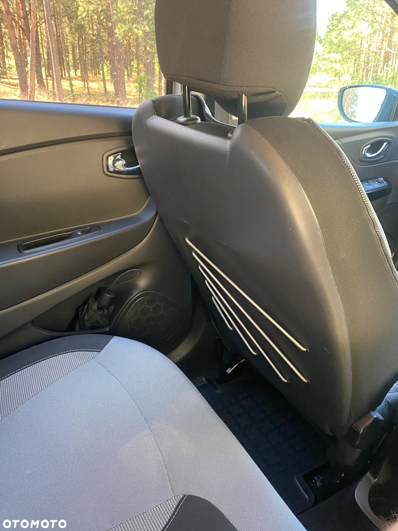 Renault Captur 1.2 TCe Intens EDC - 20