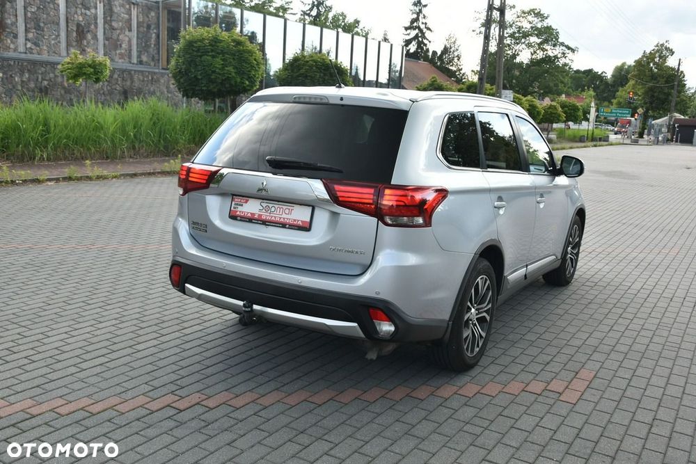 Mitsubishi Outlander - 21