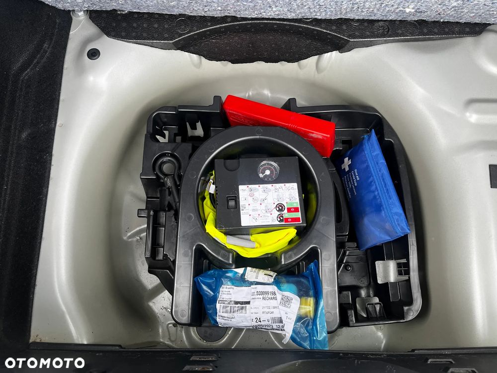 Citroën C3 Pure Tech 110 S&S SHINE - 12