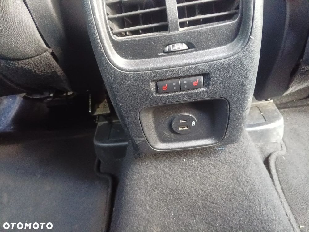 Ford Kuga 2.0 EcoBlue 4x4 TITANIUM - 22