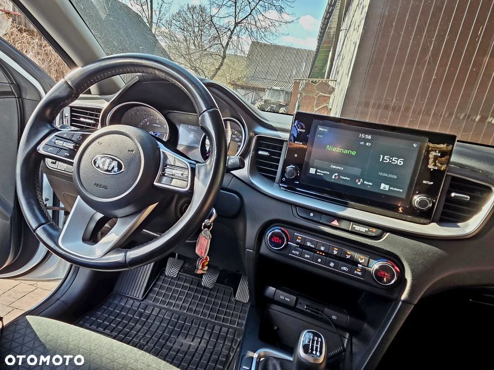 Kia Ceed 1.6 CRDi SCR M - 17