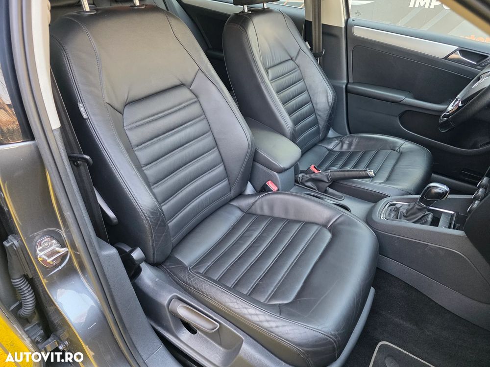 Volkswagen Jetta 1.4 DSG Highline - 13