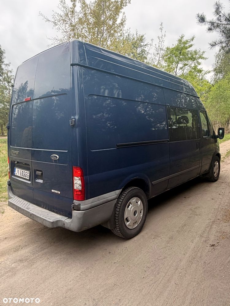 Ford Transit 350L Trend - 4
