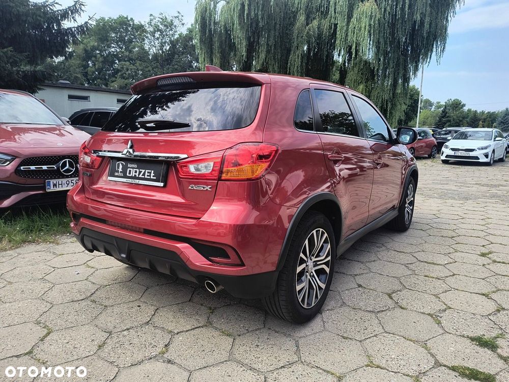 Mitsubishi ASX - 5