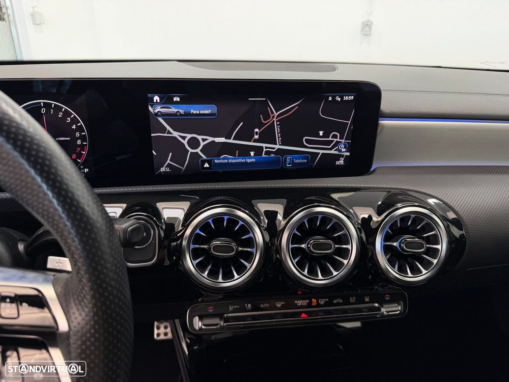 Mercedes-Benz A 250 e AMG Line - 10