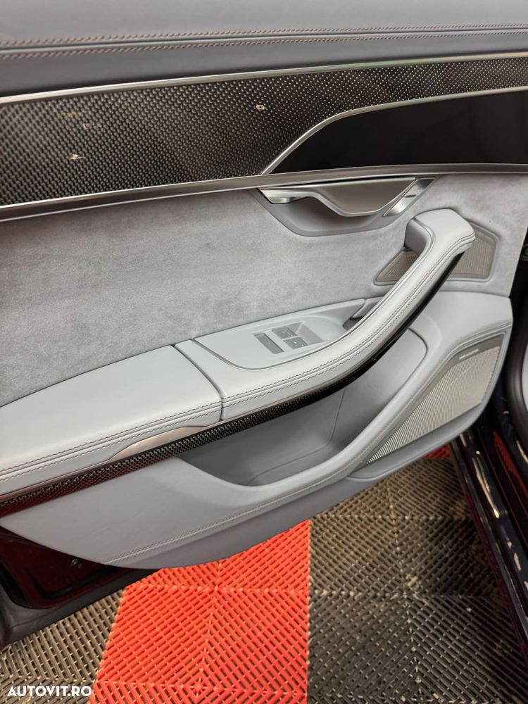 Audi S8 TFSI quattro tiptronic - 5