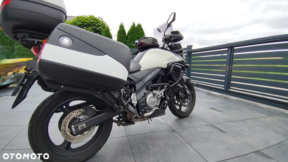 Suzuki V-STROM - 4
