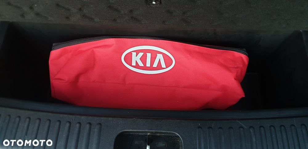 Kia Ceed 1.4 S Euro2012 - 17