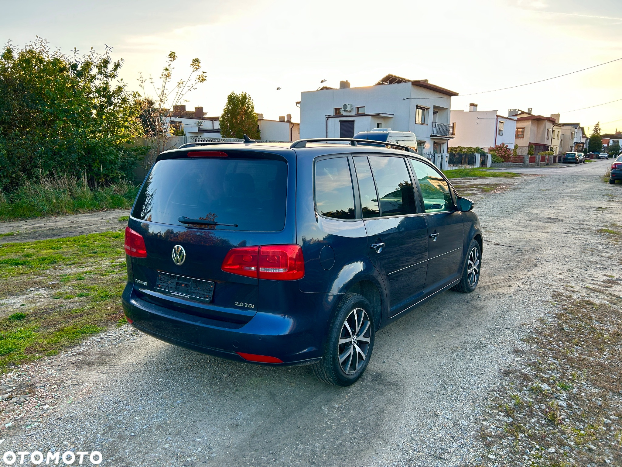 Volkswagen Touran 2.0 TDI DPF BlueMotion Technology Comfortline - 5