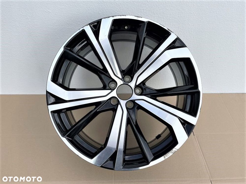 FELGA VOLVO XC60 II 8,5J 21 ET49,5 32271573 - 1