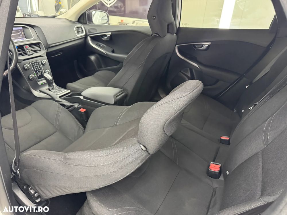 Volvo V40 D3 Geartronic Momentum - 15