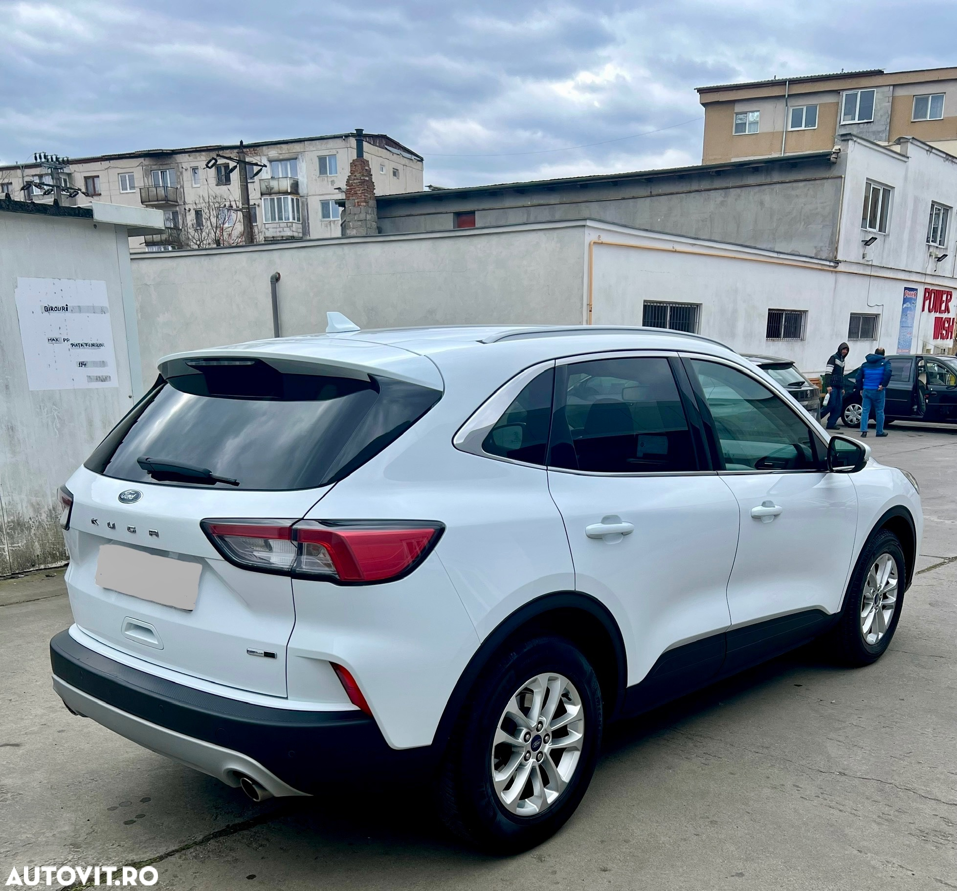 Ford Kuga 2.0 EcoBlue Hybrid TITANIUM - 6