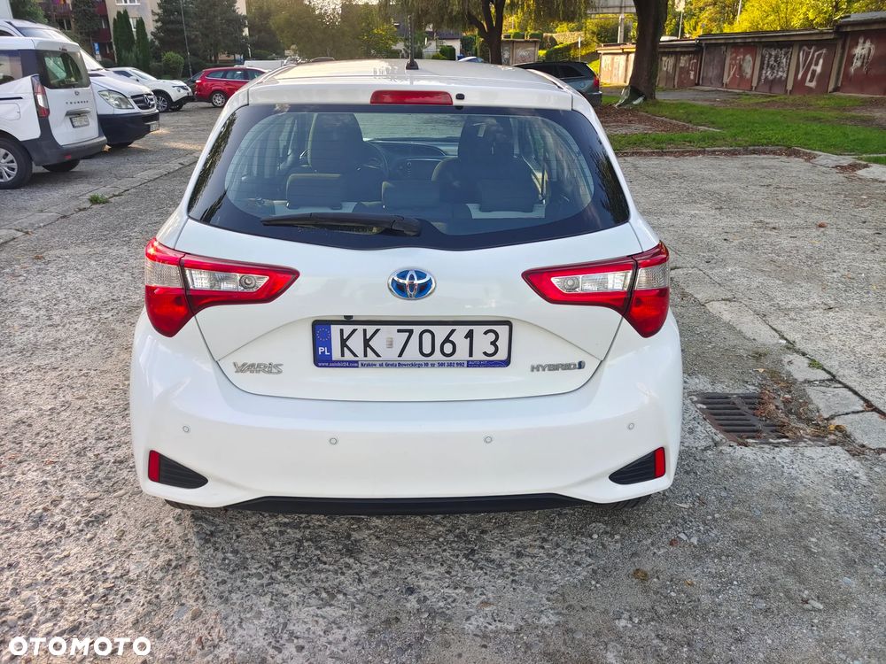 Toyota Yaris 1.5 Premium CVT - 11