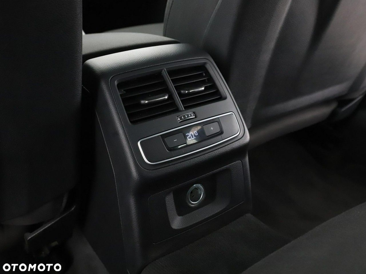 Audi A4 Avant 30 TDI S tronic advanced - 35