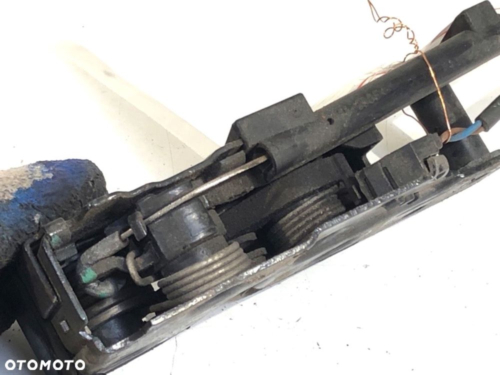 ZAMEK MASKI PRZÓD  AUDI A4 B8 (8K2) 2007 - 2015 2.0 TFSI 155 kW [211 KM] benzyna 2008 - 2013 - 3