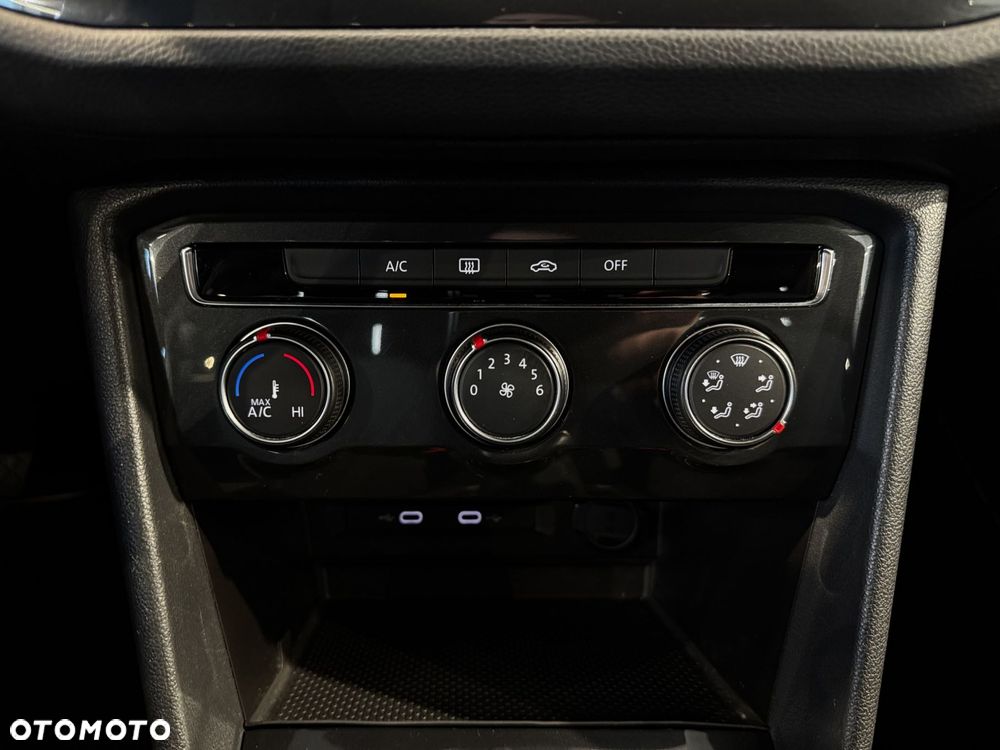 Volkswagen Tiguan - 24