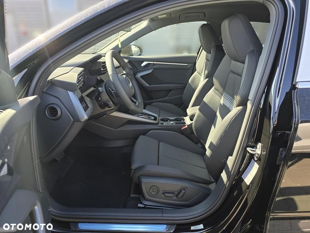 Audi A3 Sportback TFSI mHEV 110 kW Advanced S tronic - 9