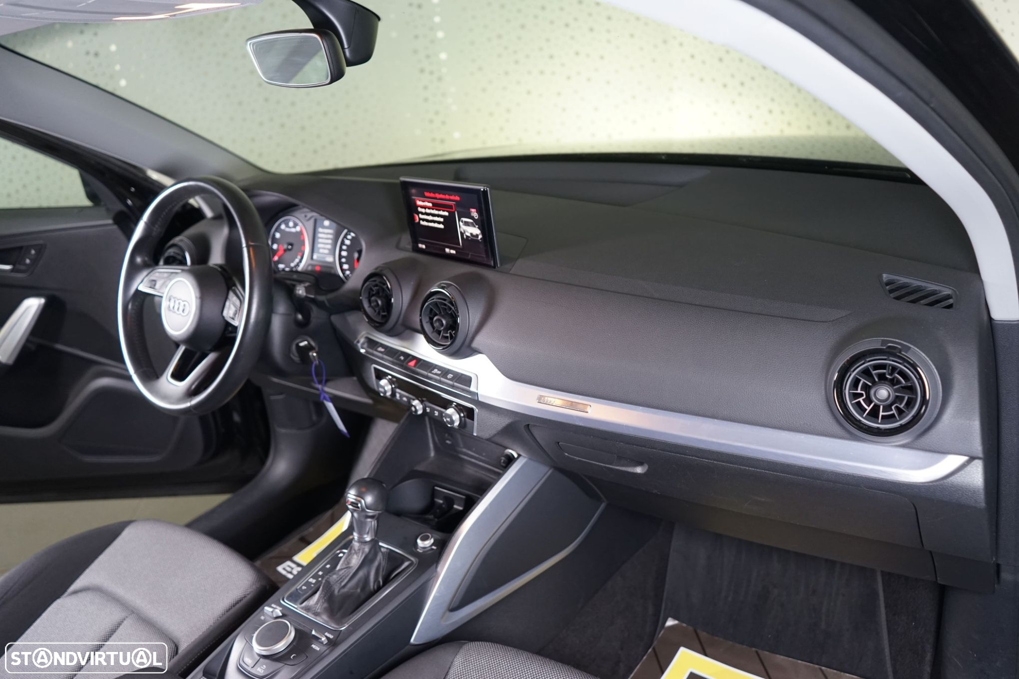 Audi Q2 1.0 TFSI Design S tronic - 17