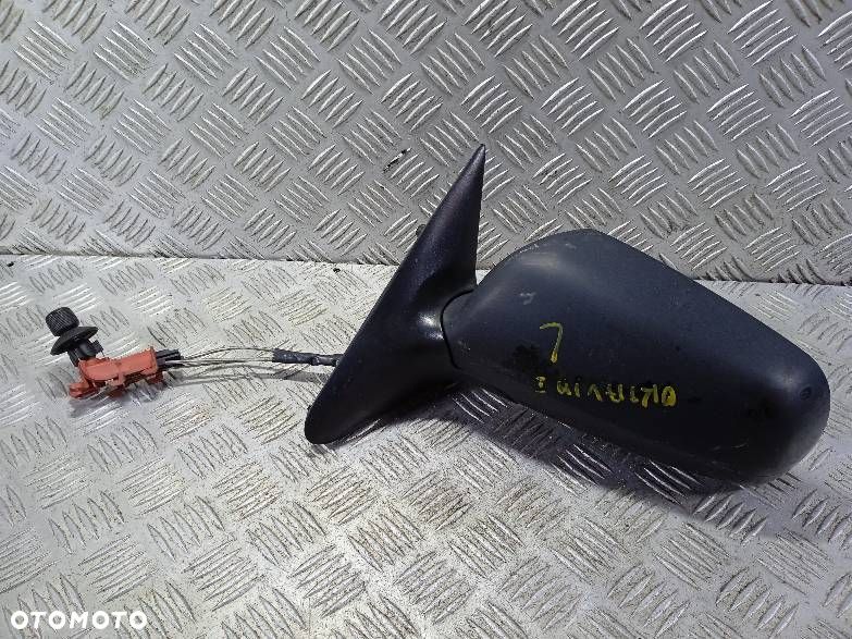 LUSTERKO LEWE SKODA OCTAVIA 1 - 1