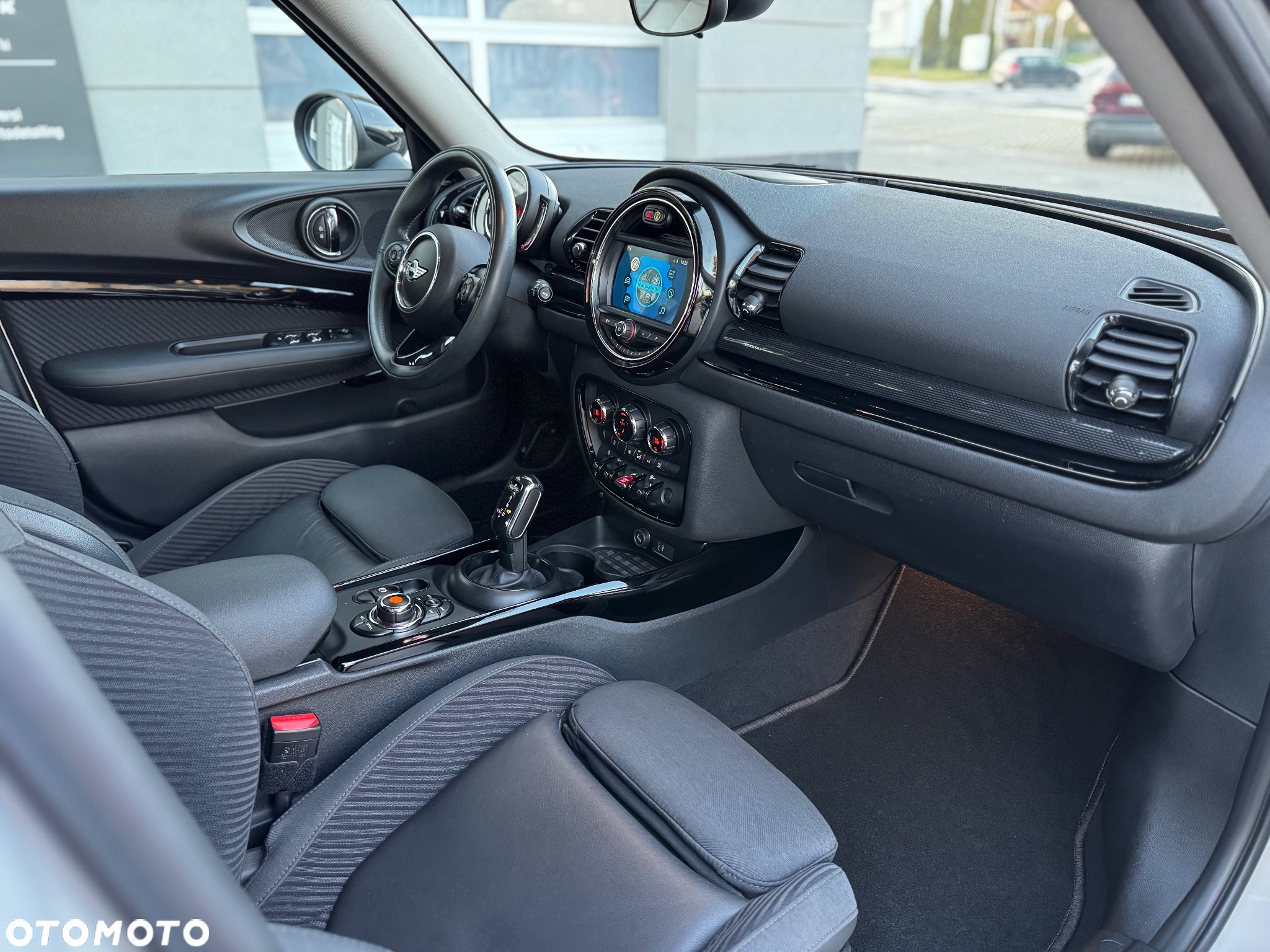 MINI Clubman Cooper Essential Trim - 20