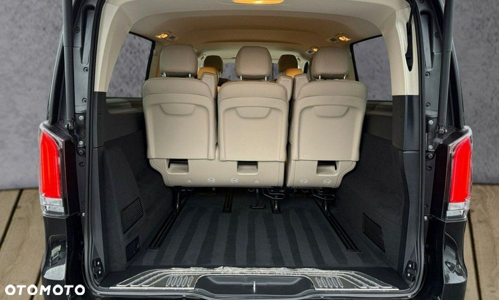 Mercedes-Benz Klasa V - 10