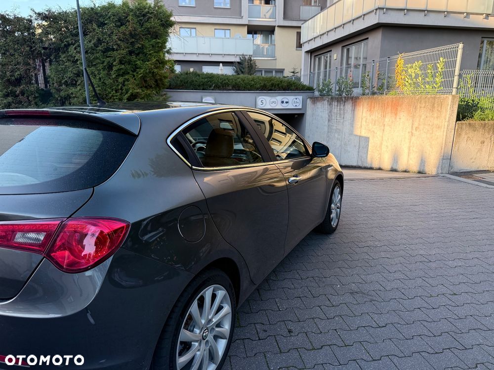 Alfa Romeo Giulietta 1.4 TB MultiAir Distinctive - 29