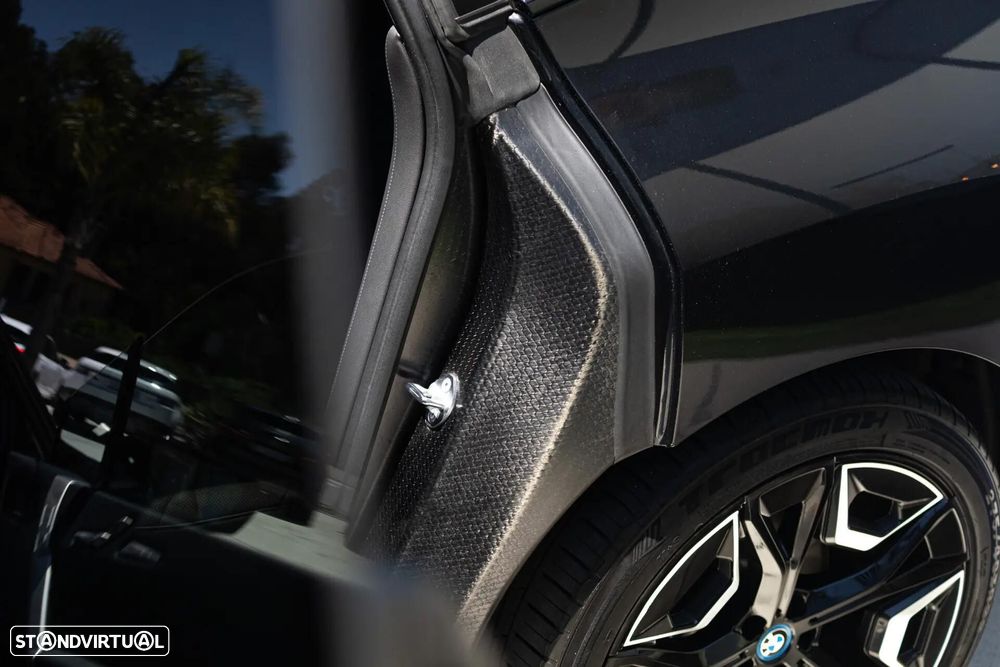 BMW iX xDrive 40 Pack Desportivo - 40