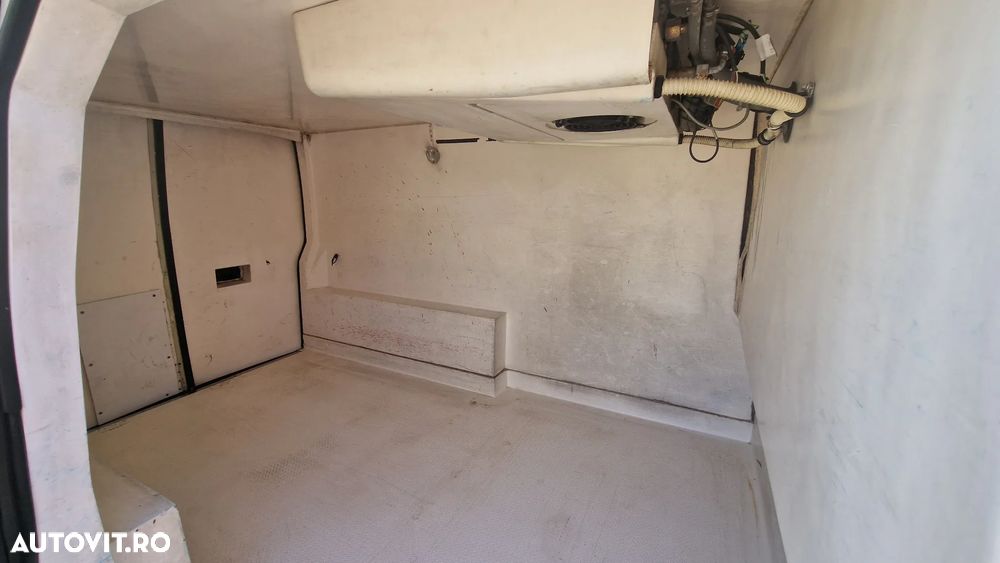 Volkswagen Transporter - 6