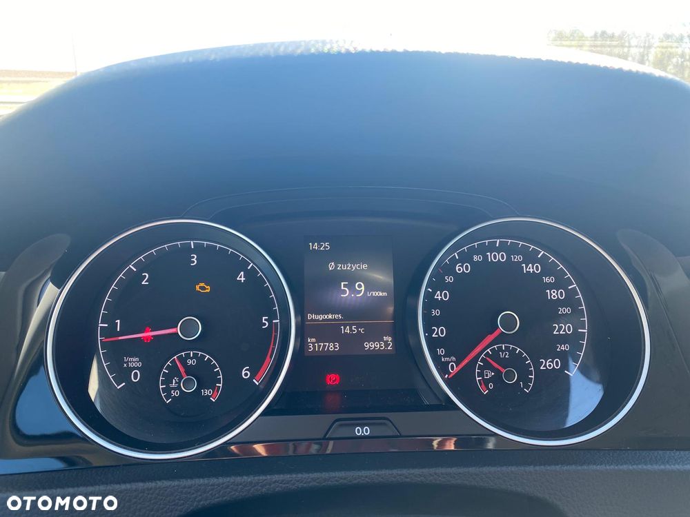 Volkswagen Golf 1.6 TDI BMT Highline - 23