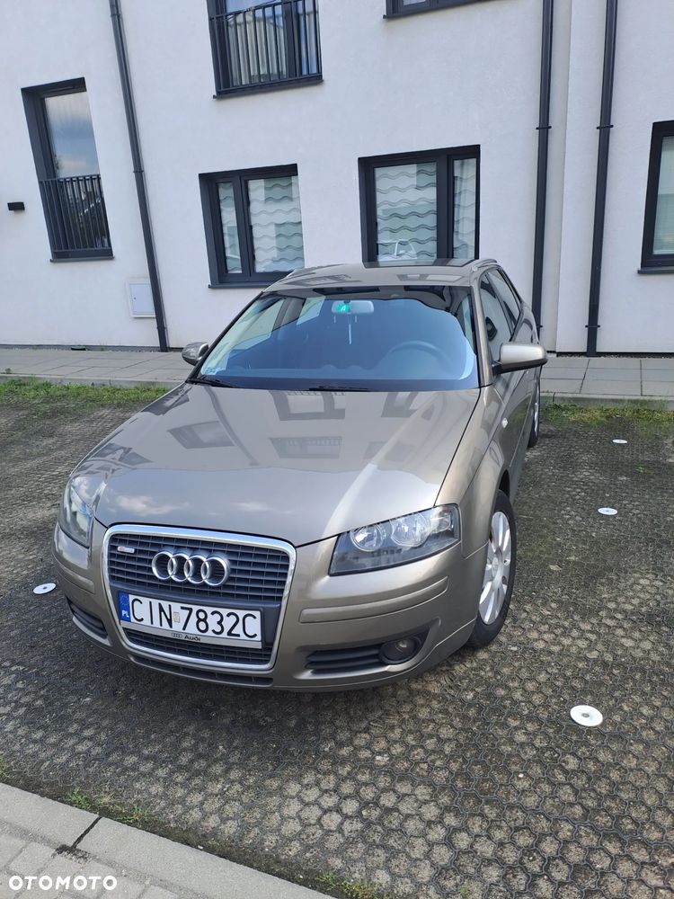 Audi A3 Sportback 1.6 FSI Ambiente - 31