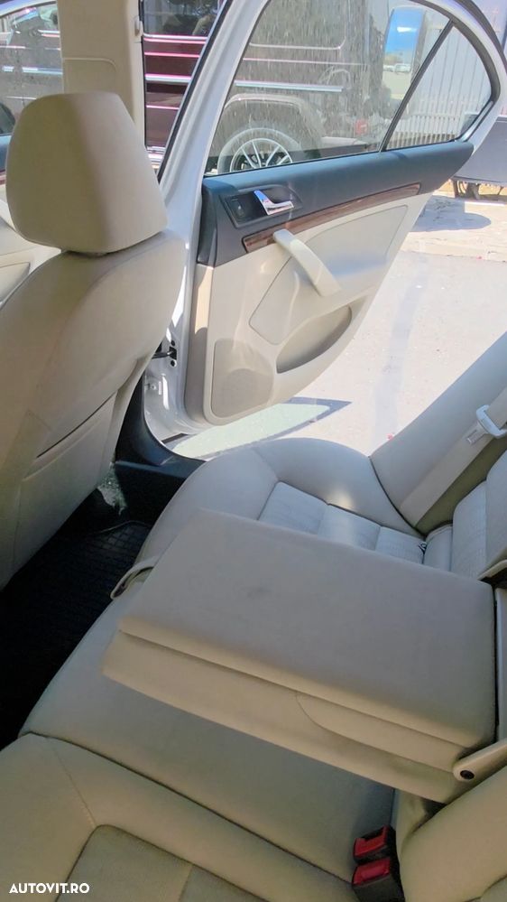 Skoda Octavia 1.2 TSI Business DSG - 11