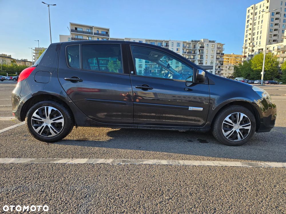 Renault Clio - 5