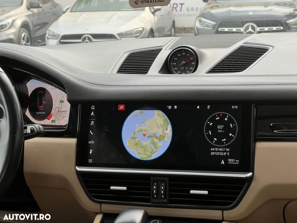 Porsche Cayenne - 10