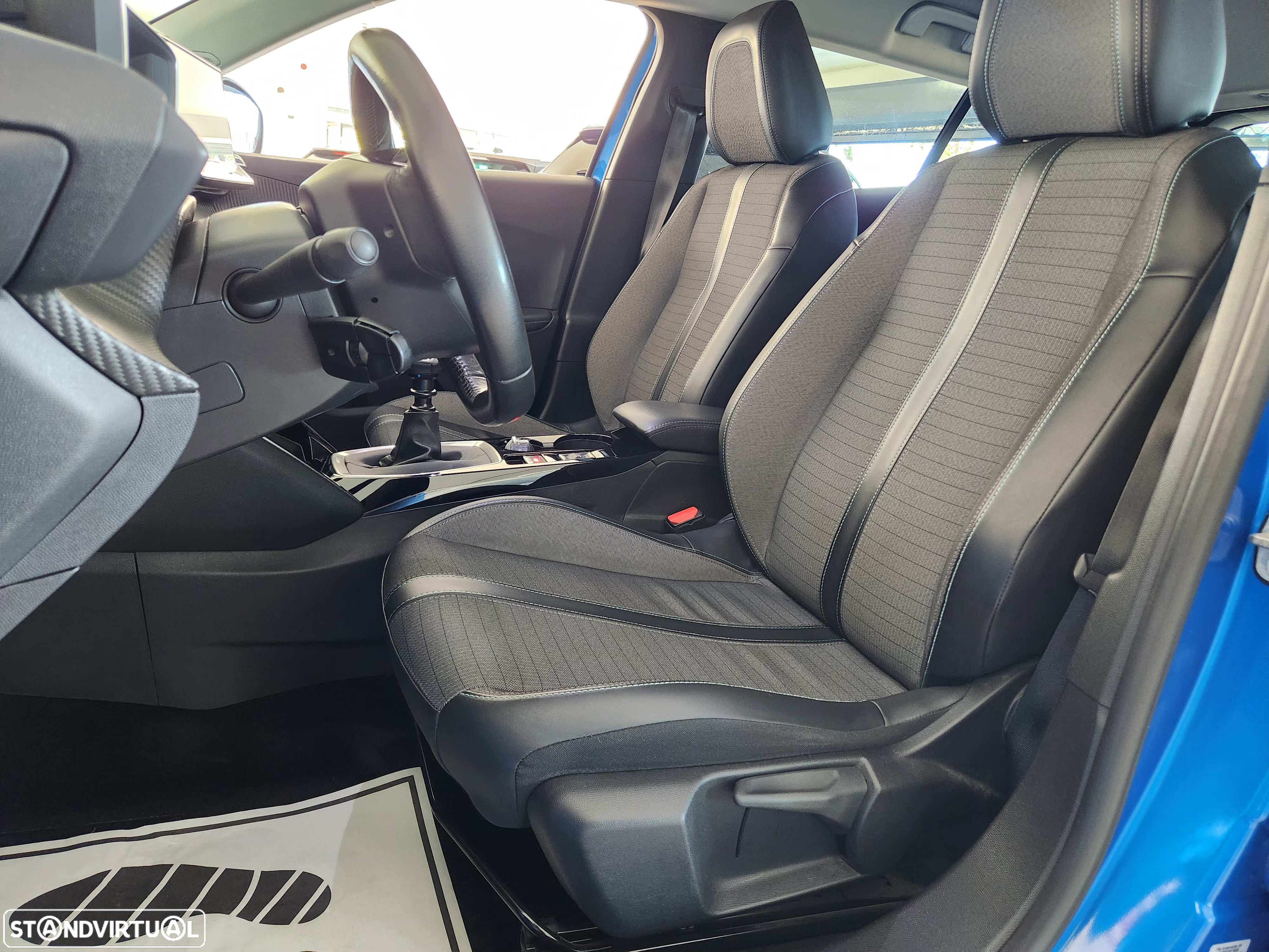 Peugeot 2008 1.5 BlueHDi Allure - 21