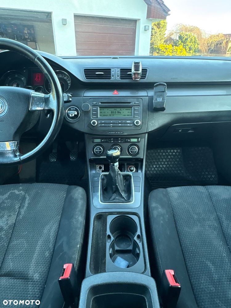 Volkswagen Passat 1.9 TDI DPF Trendline - 14