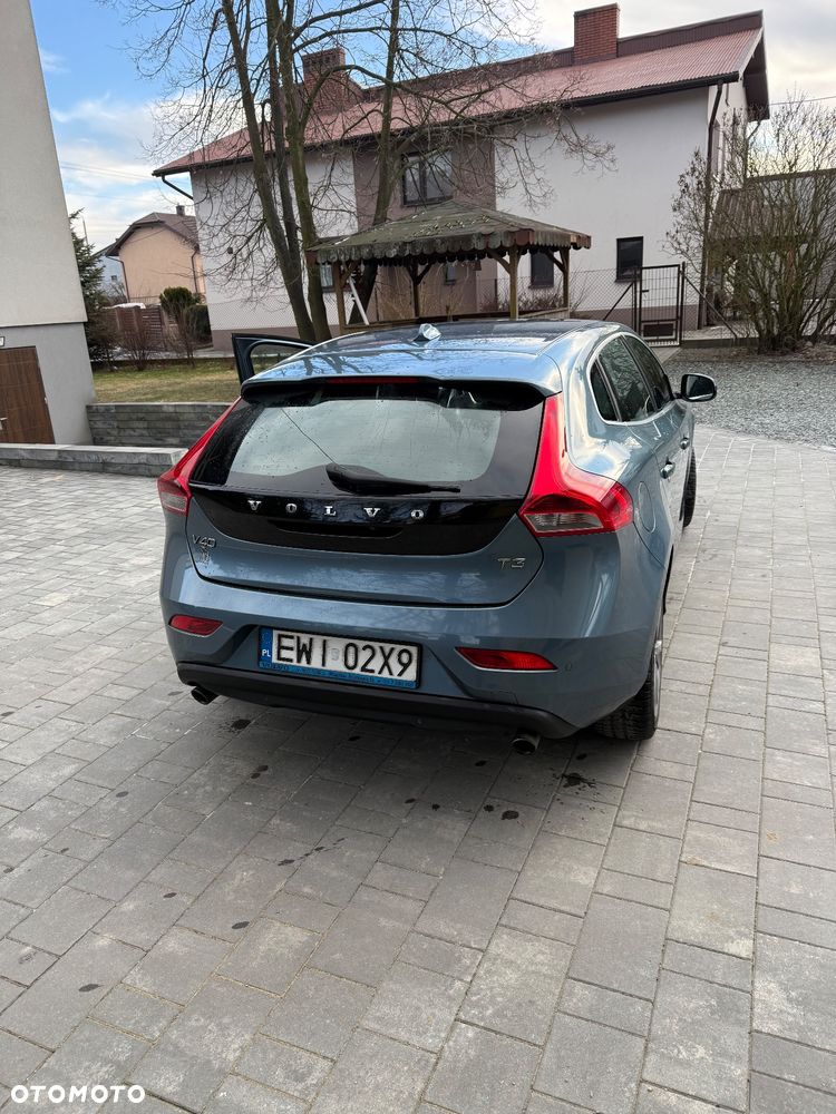 Volvo V40 T3 Summum - 3